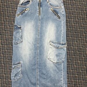Blank nyc cargo maxi denim skirt size 27